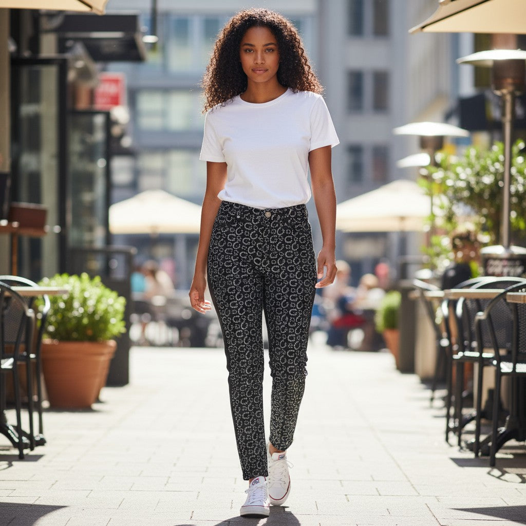 JEANS NEGROS GUESS CON PEDRERIA